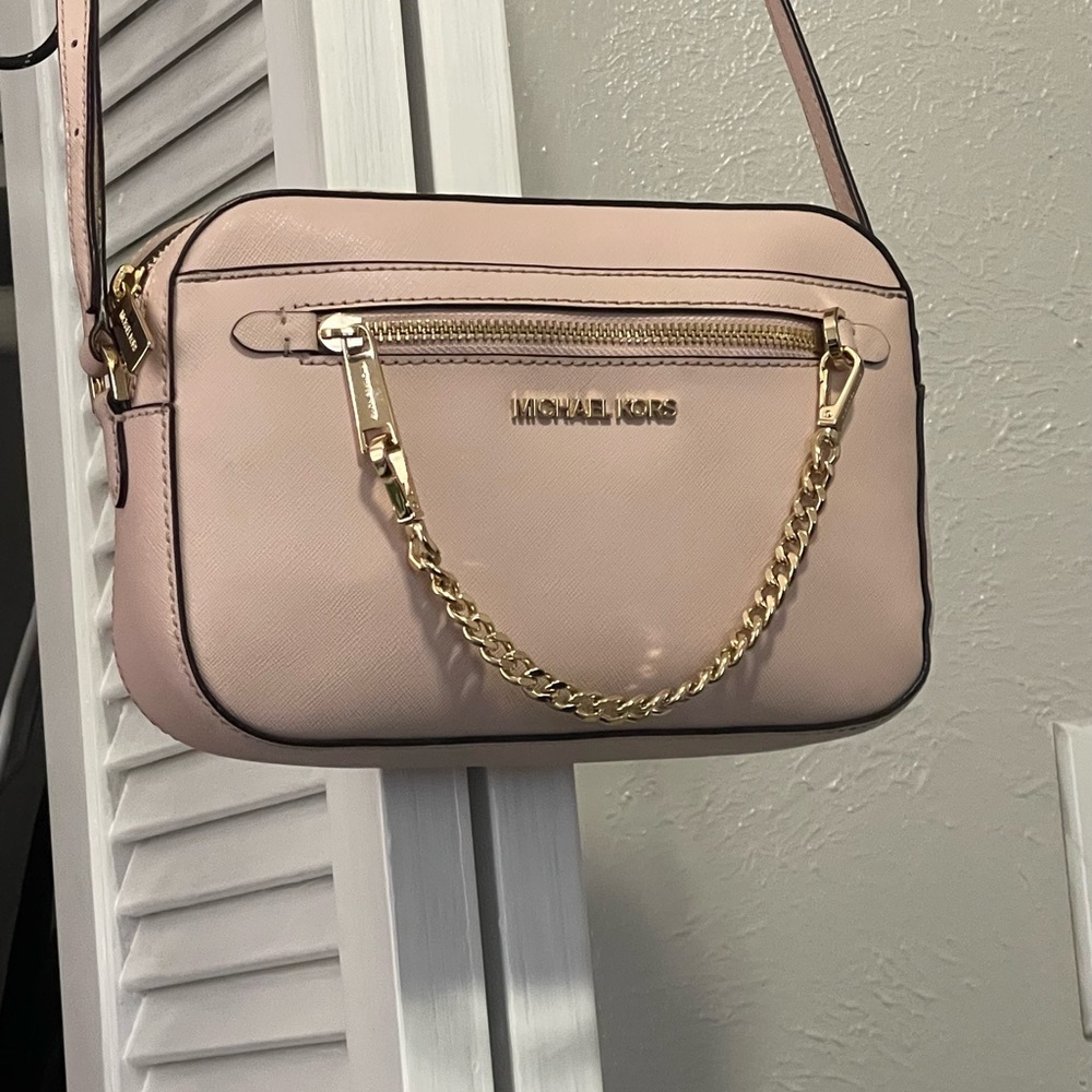 Michael kors crossbody bag